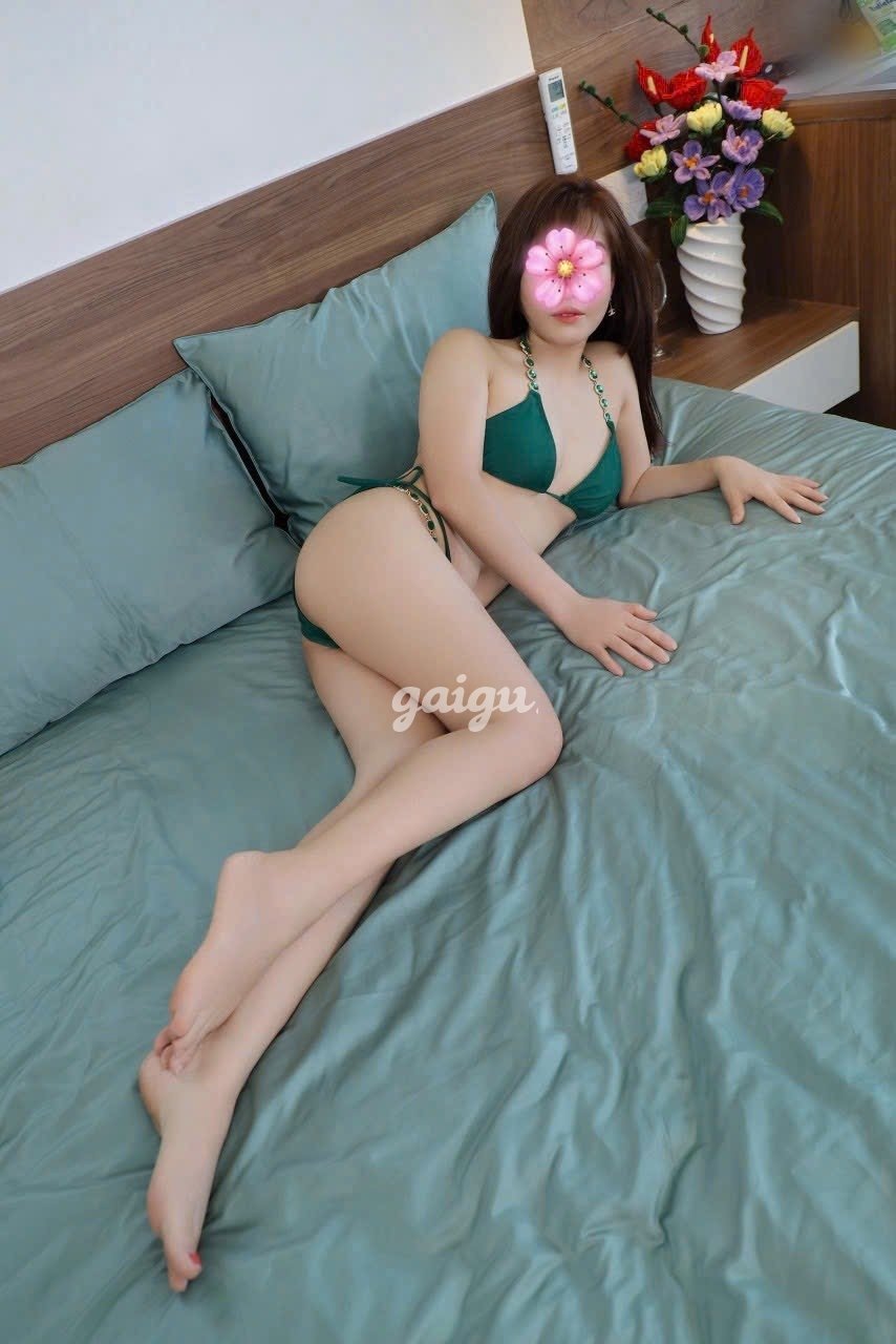 Thảo Vy-Bướm Mới- Tình Cảm Ngọt Ngào – Vú To Body Đẹp – Sexy và Quyến Rũ